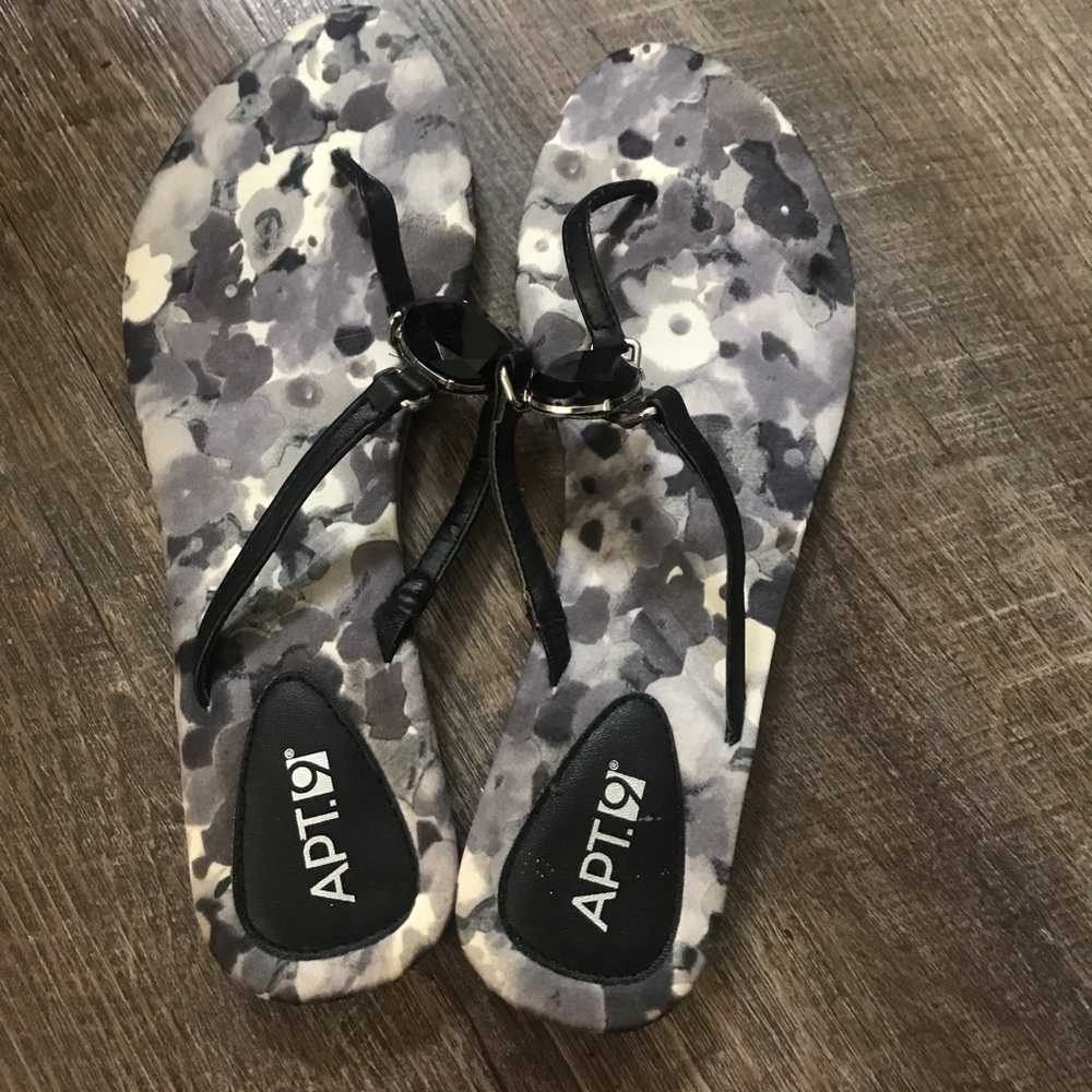 Flower sandals